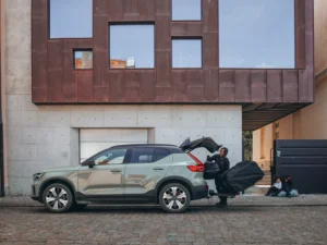Thule Outset Towbar-Mounted Car Tent attached to vehicle